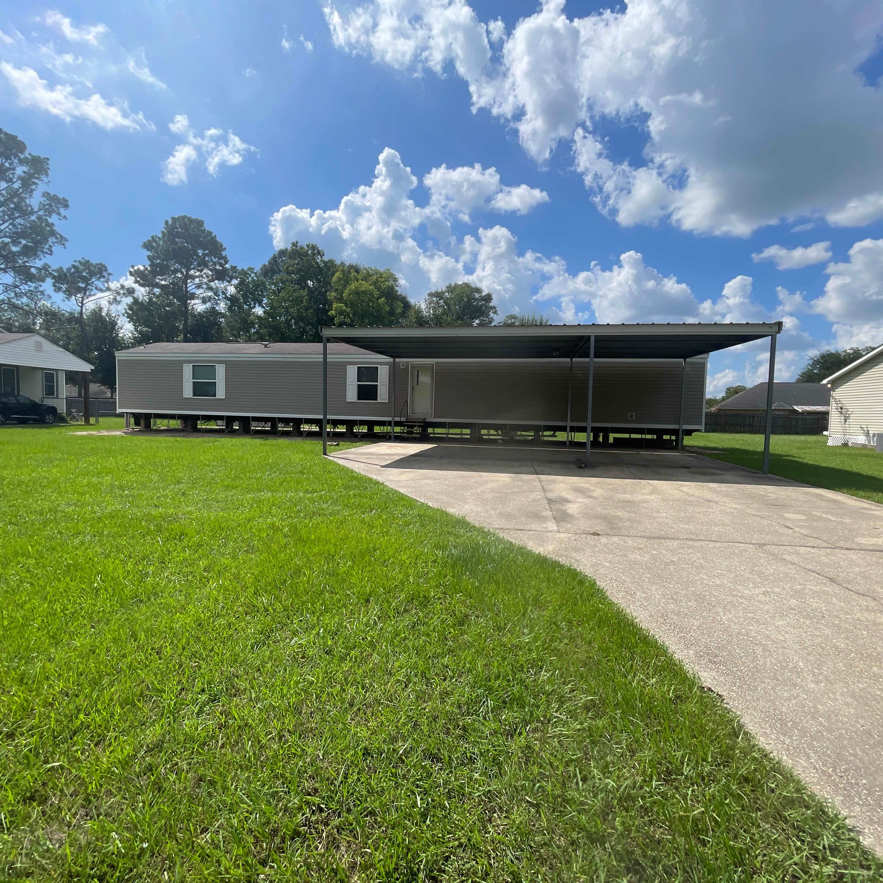 2312 Robley Dr – photo 1