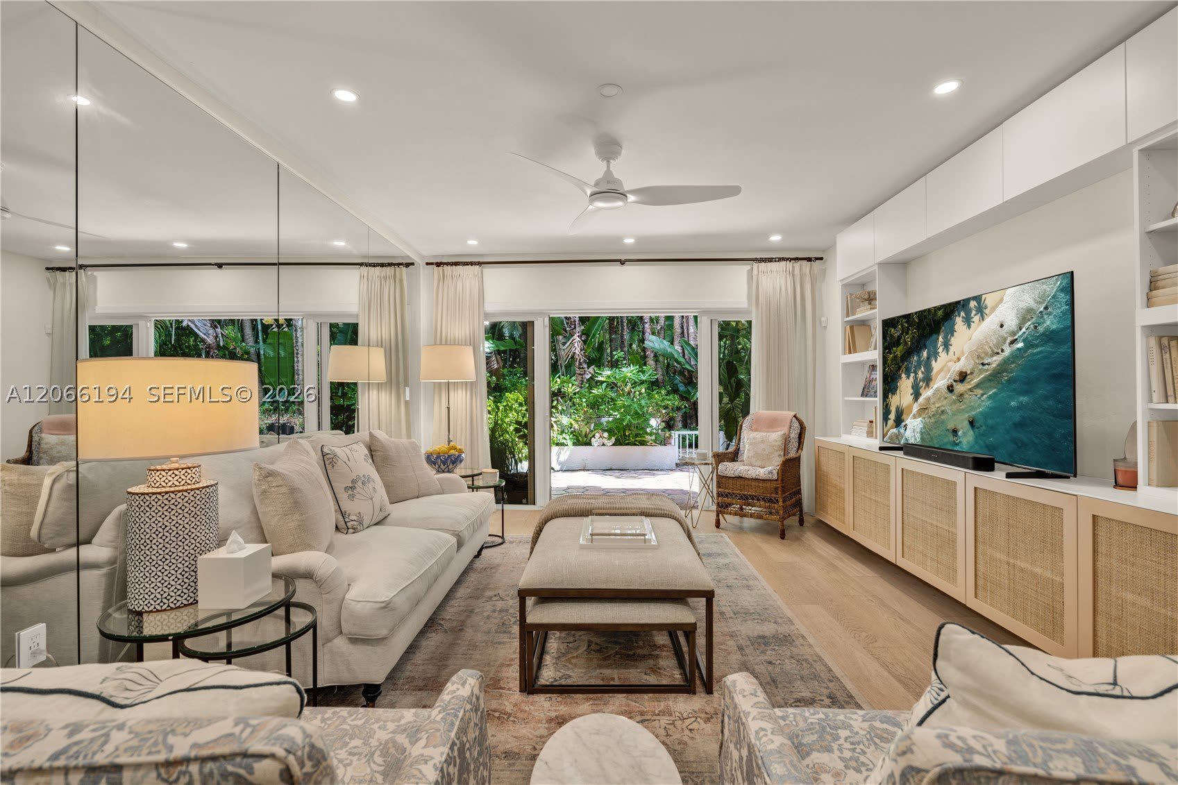 6011 N Bayshore Dr – photo 1