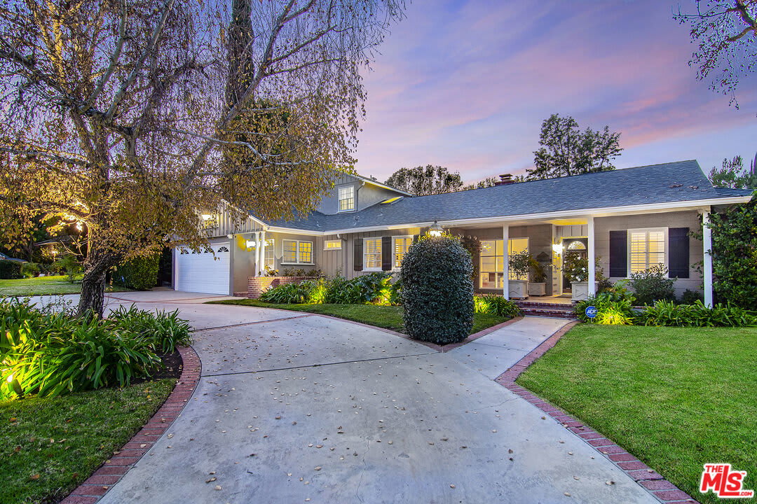 4755 Alonzo Avenue – photo 1