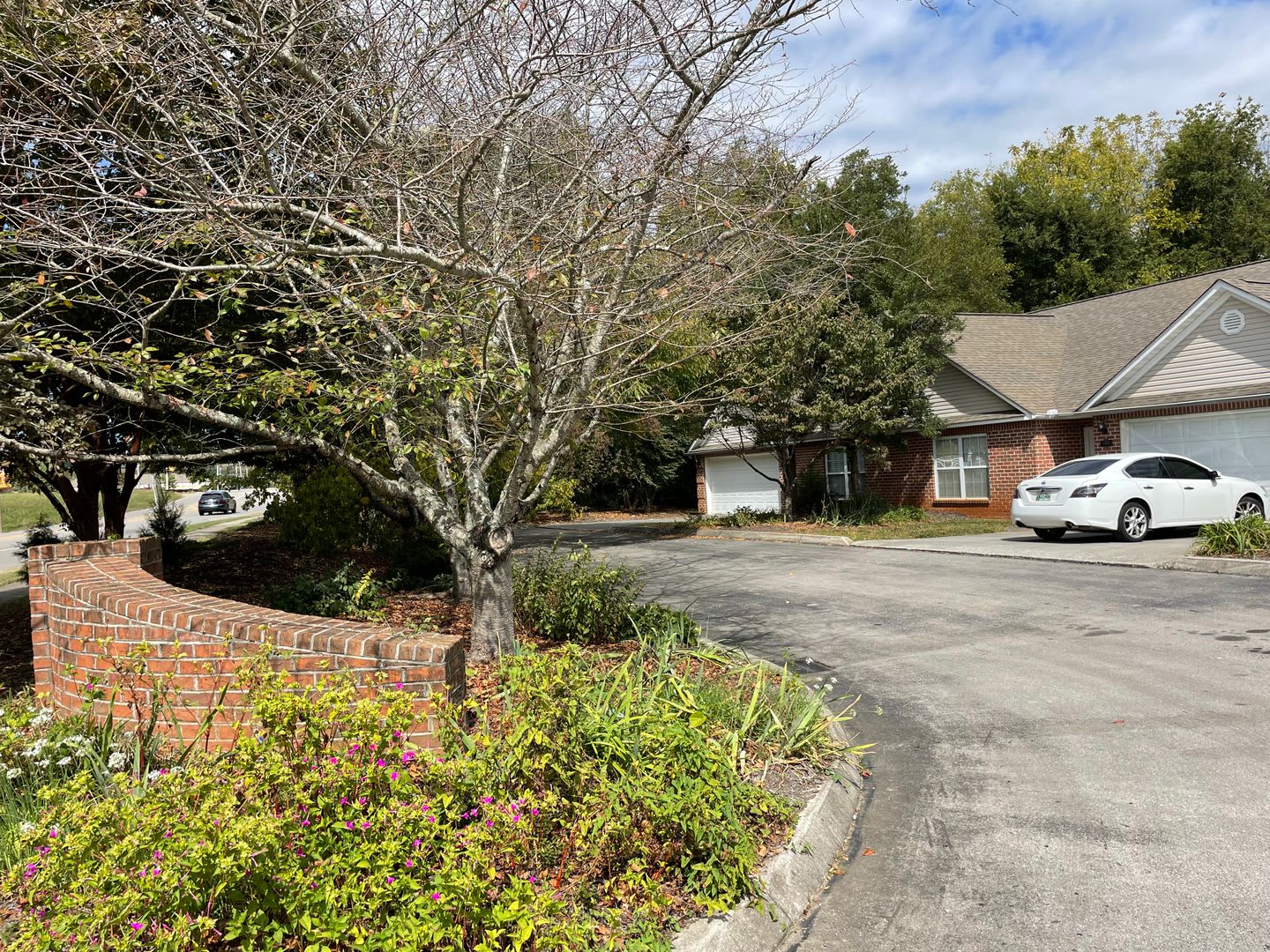 Farragut One-Level 2BR/ 2BA One-Level Condo – photo 1 of 14