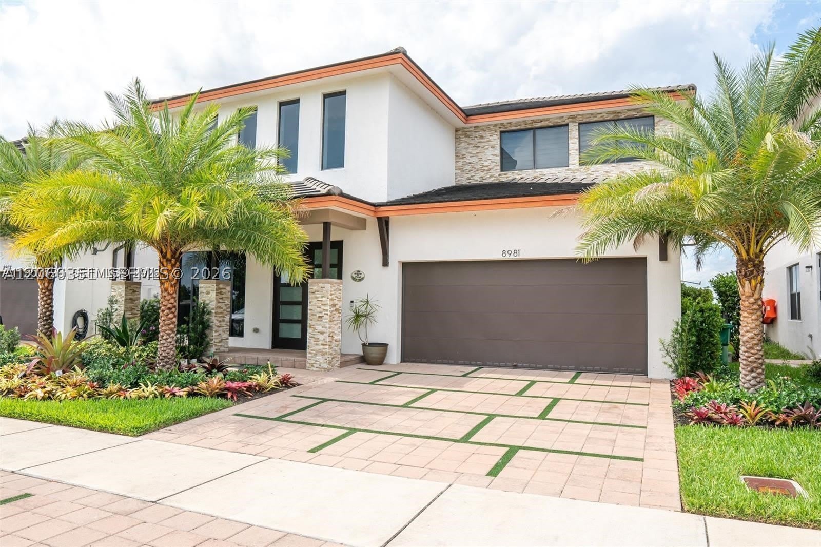 8981 NW 154th Ter – photo 1