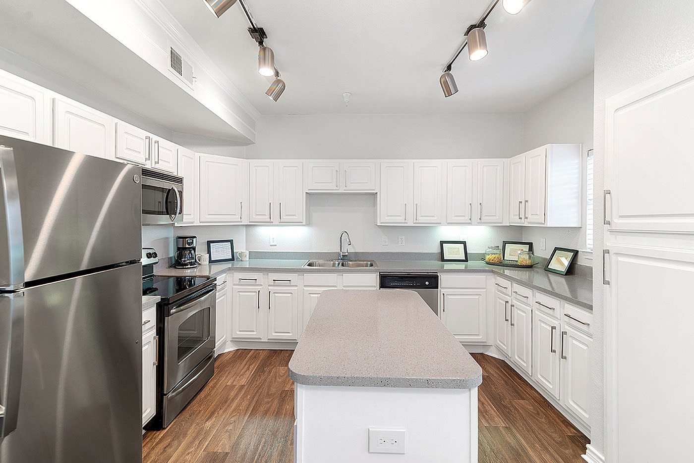 Park Haven West Arlington – photo 1