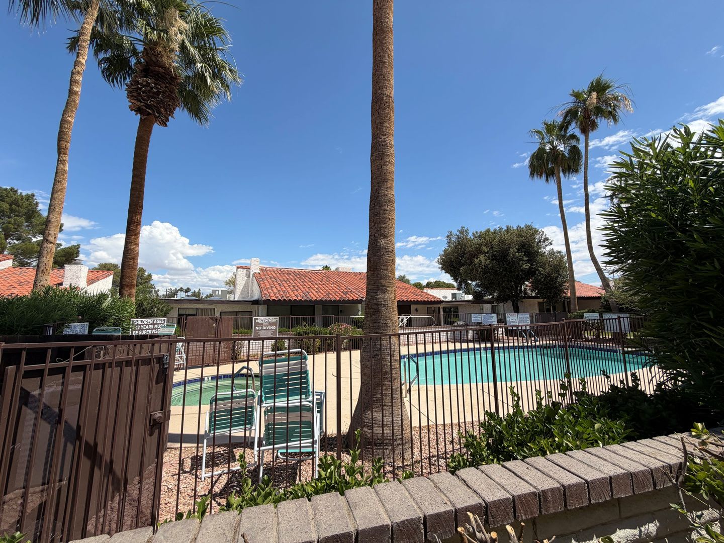 Single Story Townhouse 3 Bedroom 2 Bath – photo 1 of 318