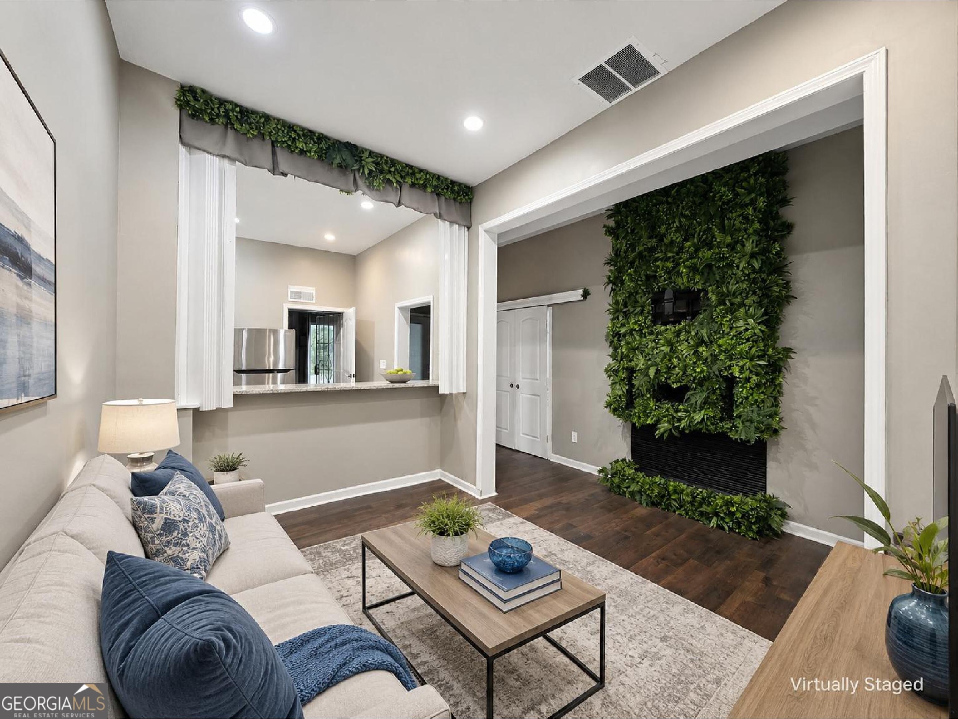5589 River Road – photo 1