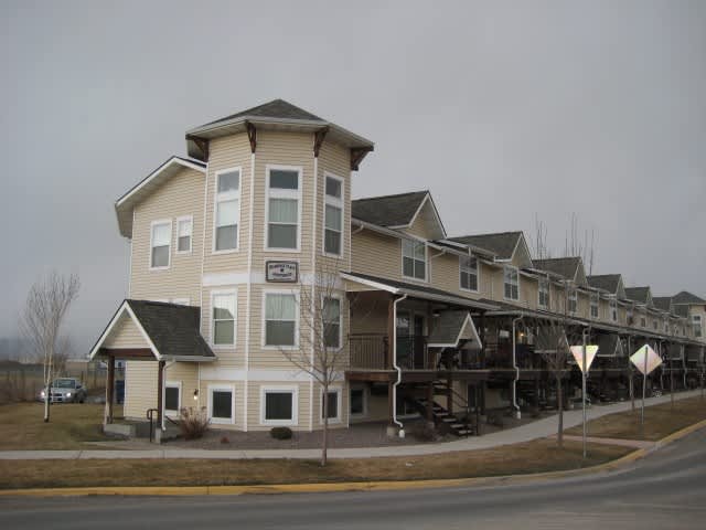 3901 O Leary Street – photo 1 of 92