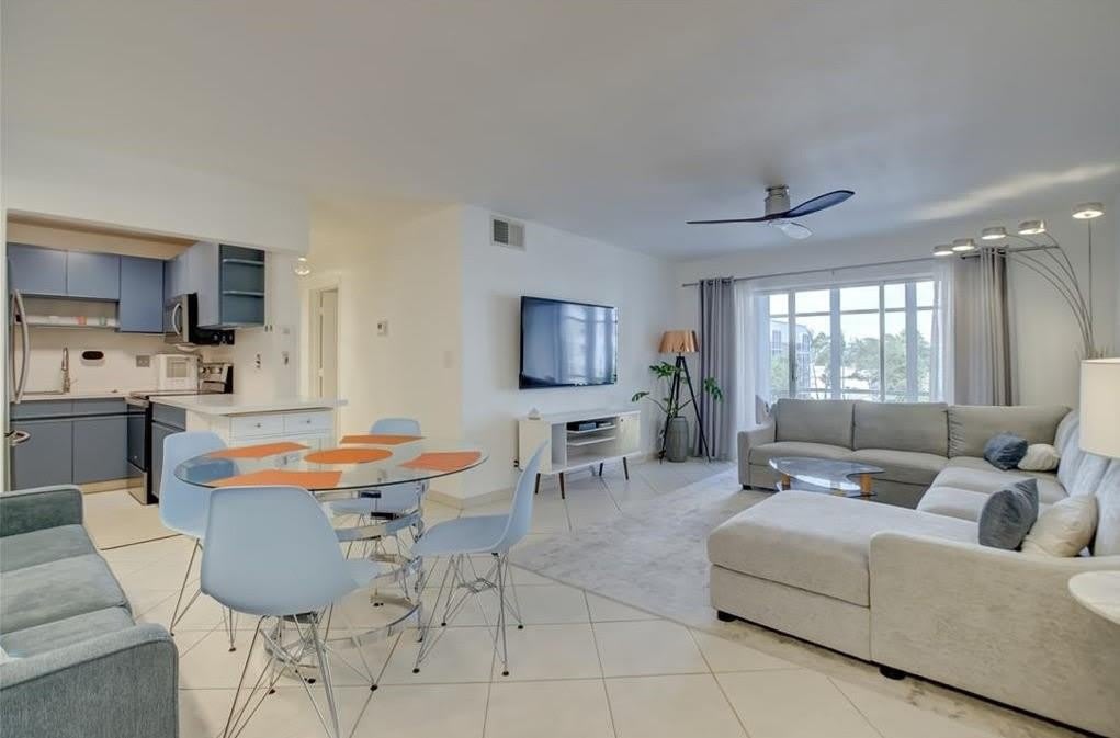 3020 NE 16th Avenue – photo 1