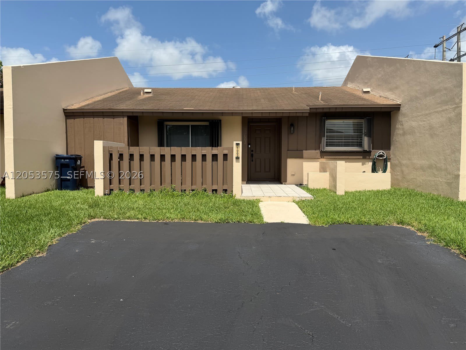 11002 SW 125th Ct – photo 1 of 13