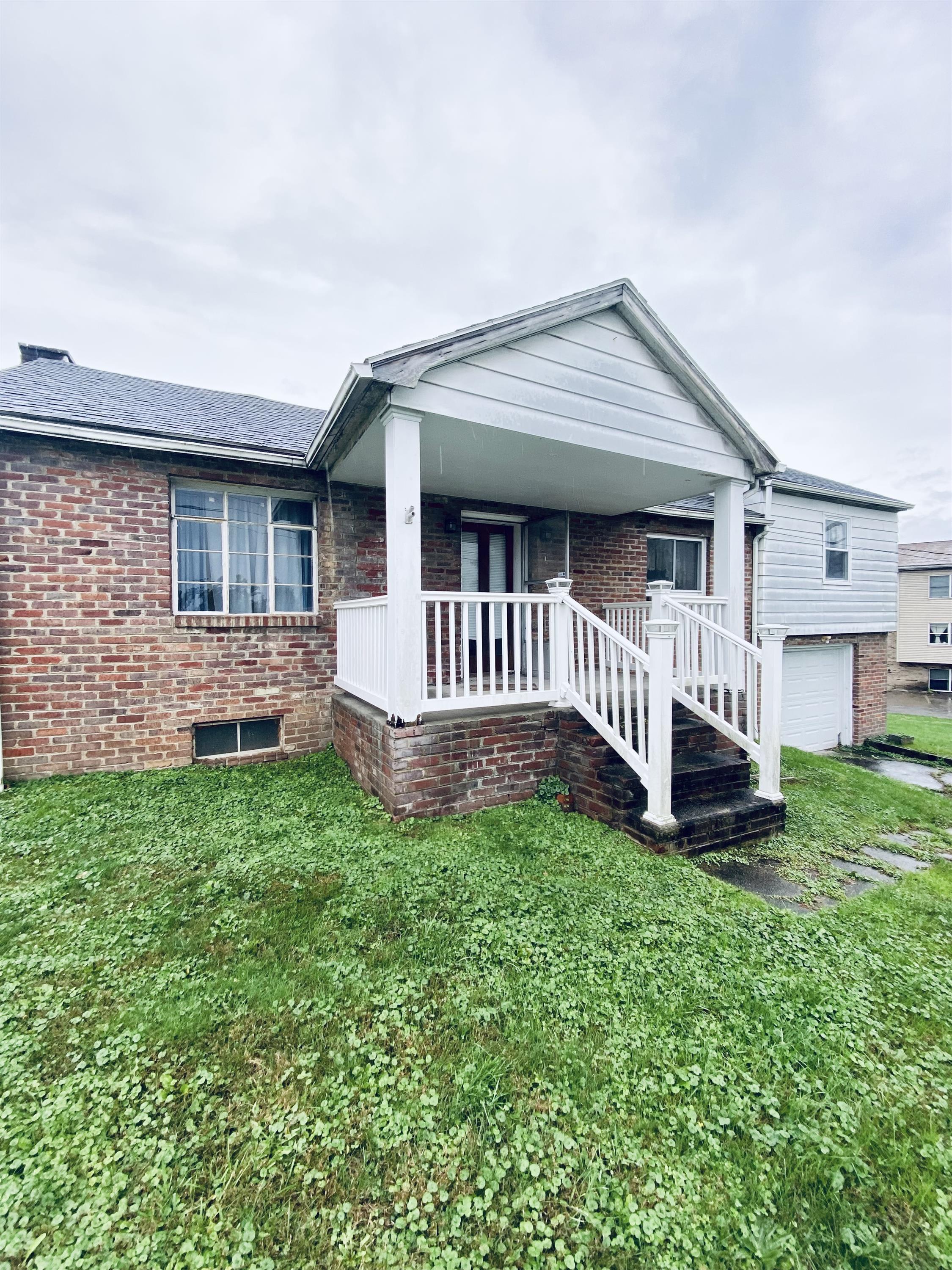 1393 Saratoga Avenue – photo 1 of 18