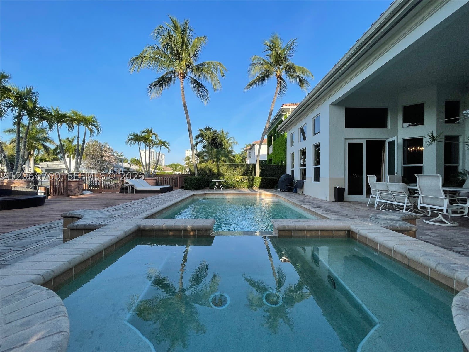891 Captiva Dr – photo 1