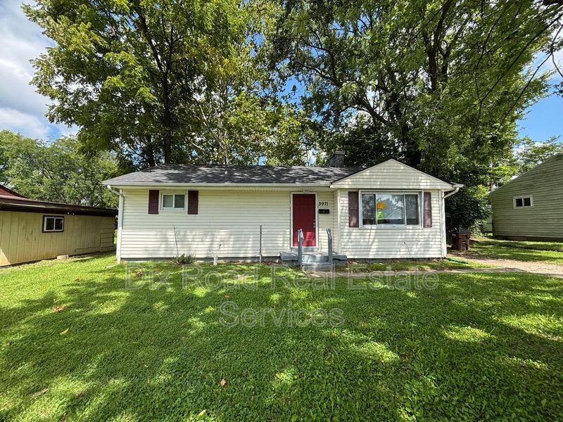 3971 Ark Avenue – photo 1 of 12