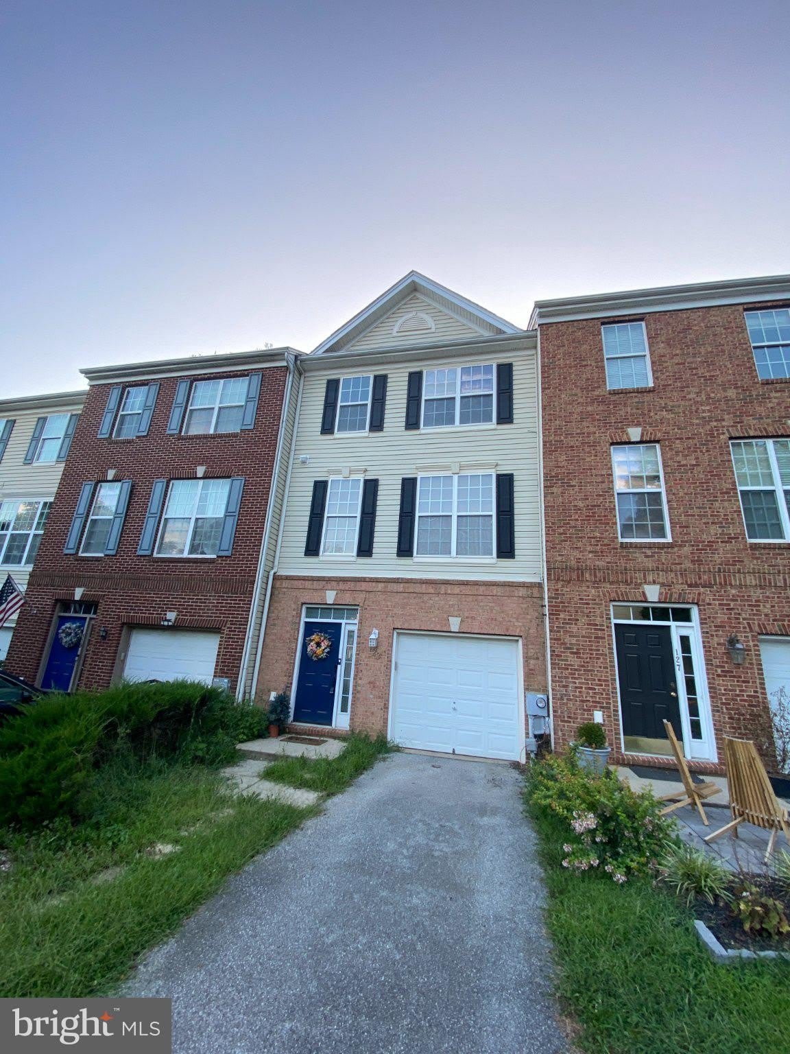 123 SWEARINGEN Way – photo 1 of 39