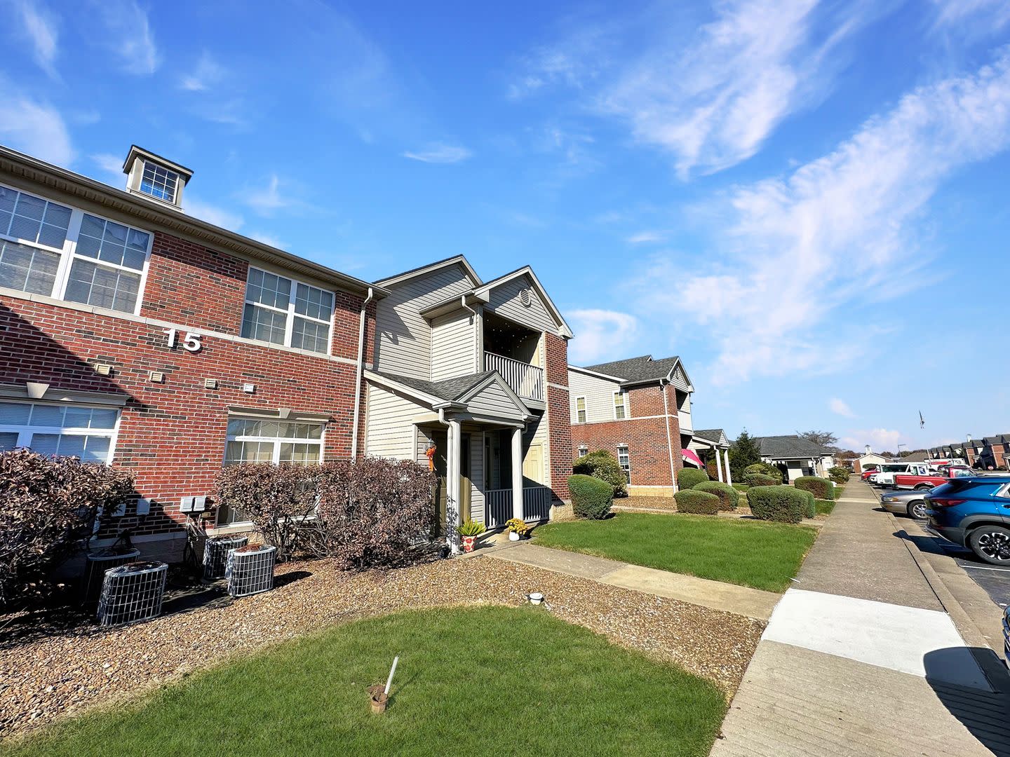 Walking Trails*******Castle School System********Large 3 Bedroom – photo 1 of 33