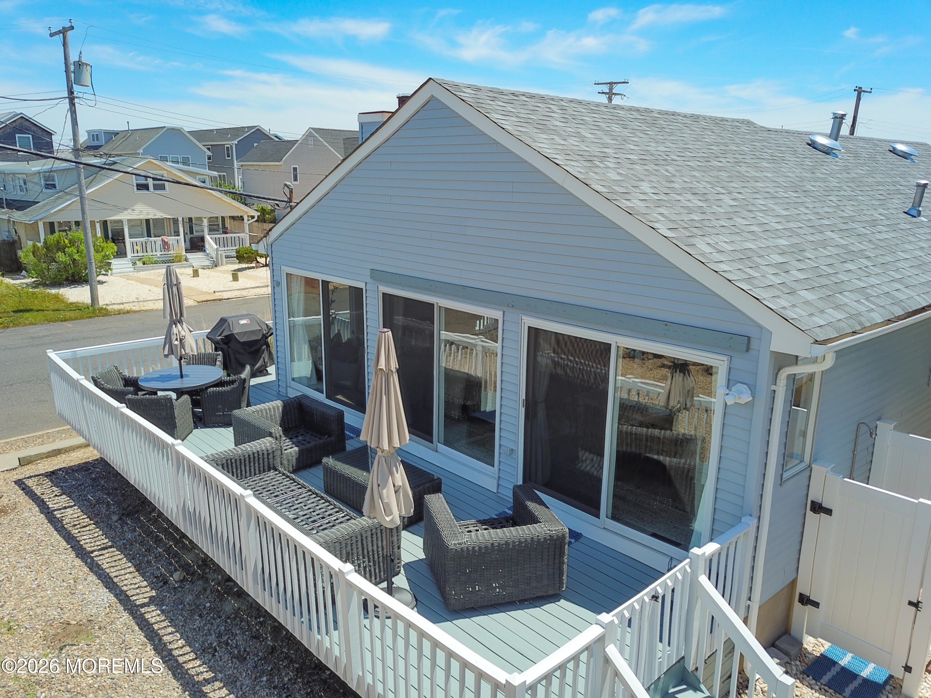207 4th Avenue – photo 1