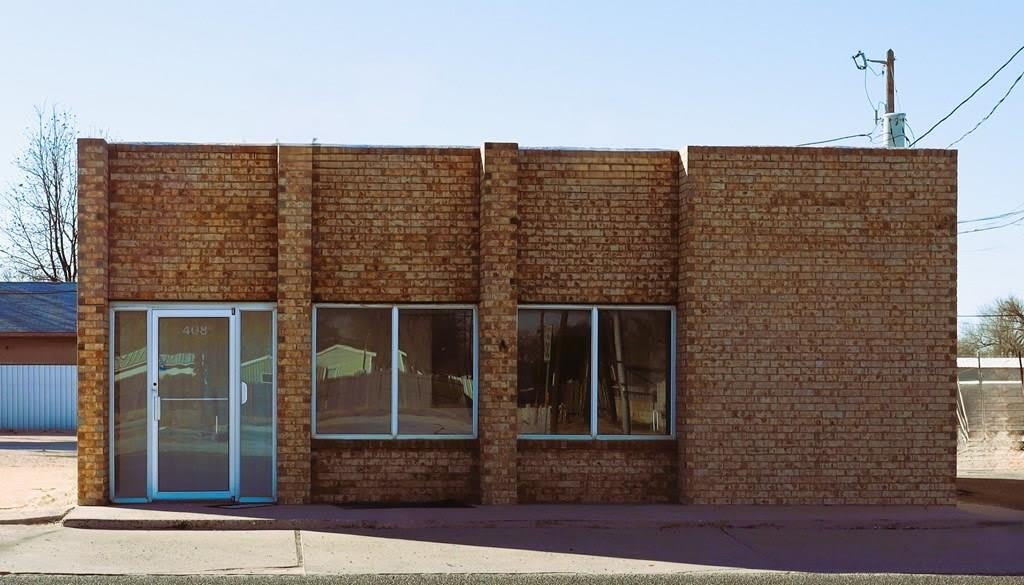 408 E Broadway – photo 1 of 15