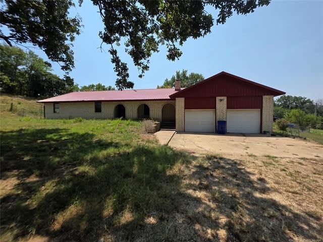 8424 S 353rd Avenue E – photo 1 of 35