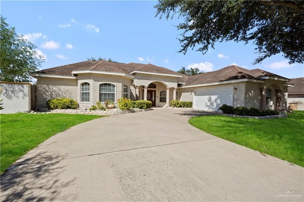 2219 Champion Street – photo 1