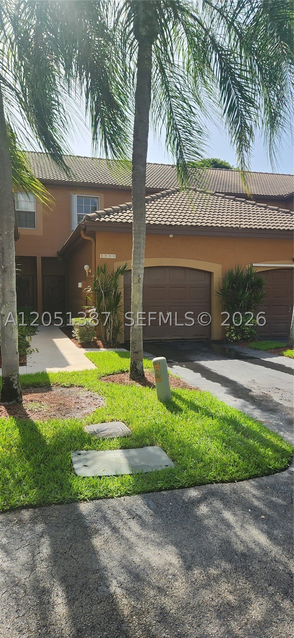 1599 Veracruz Ln – photo 1 of 38