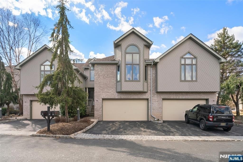 403 Dogwood Court – photo 1 of 30
