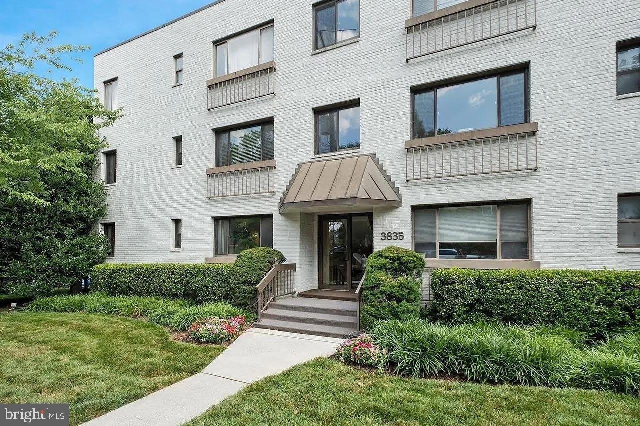 3835 DAVIS Place NW – photo 1 of 9