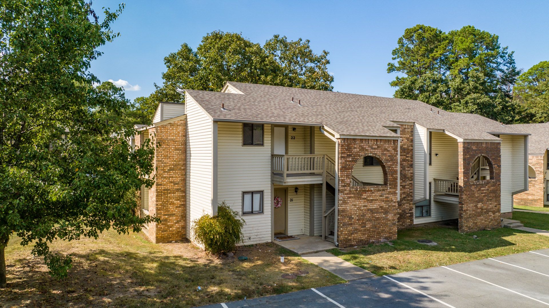 2 Bedroom 2 Bath TOTALLY Renovated Maumelle Condo – photo 1 of 24