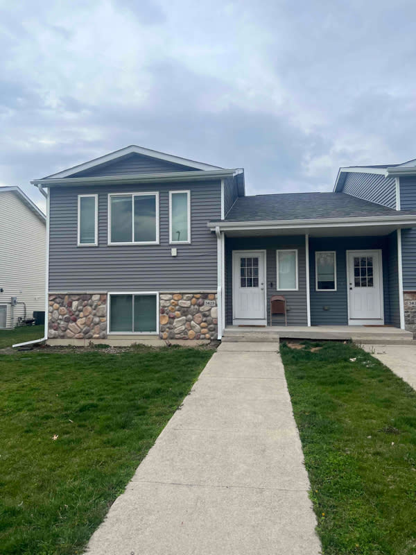 3825 Marigold Drive – photo 1