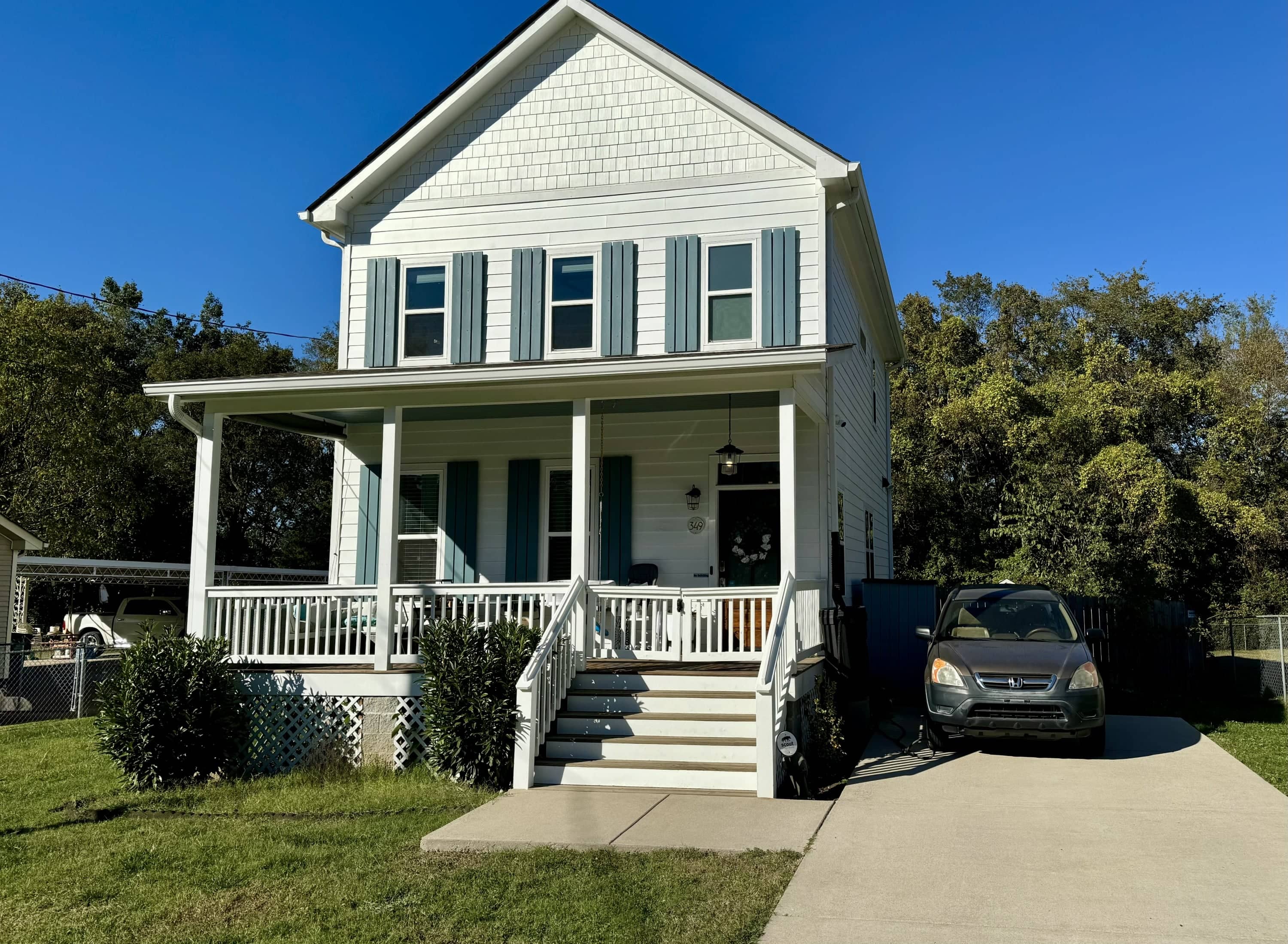 349 Queen Avenue – photo 1