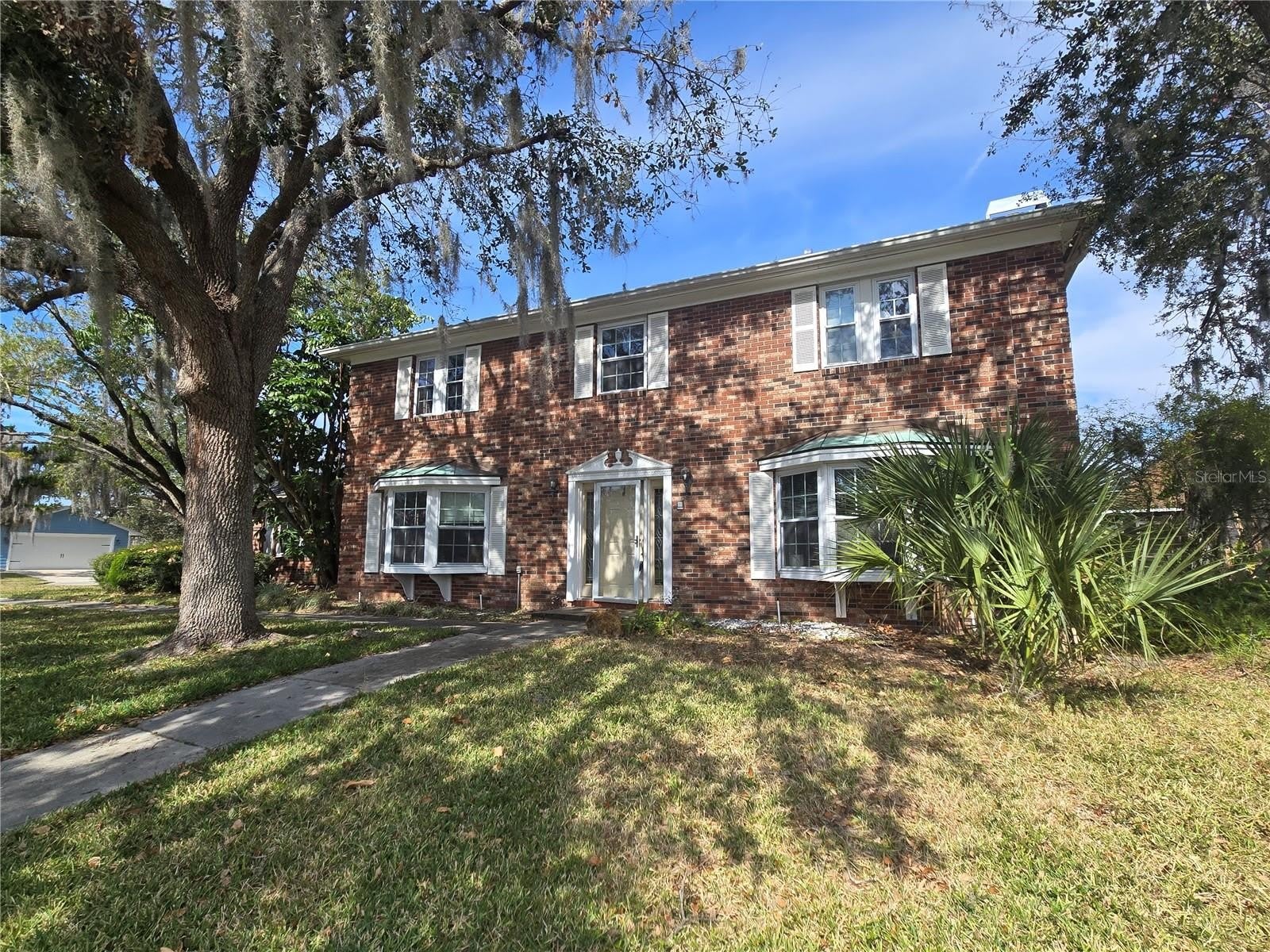 300 CYPRESS CREEK Circle – photo 1 of 26
