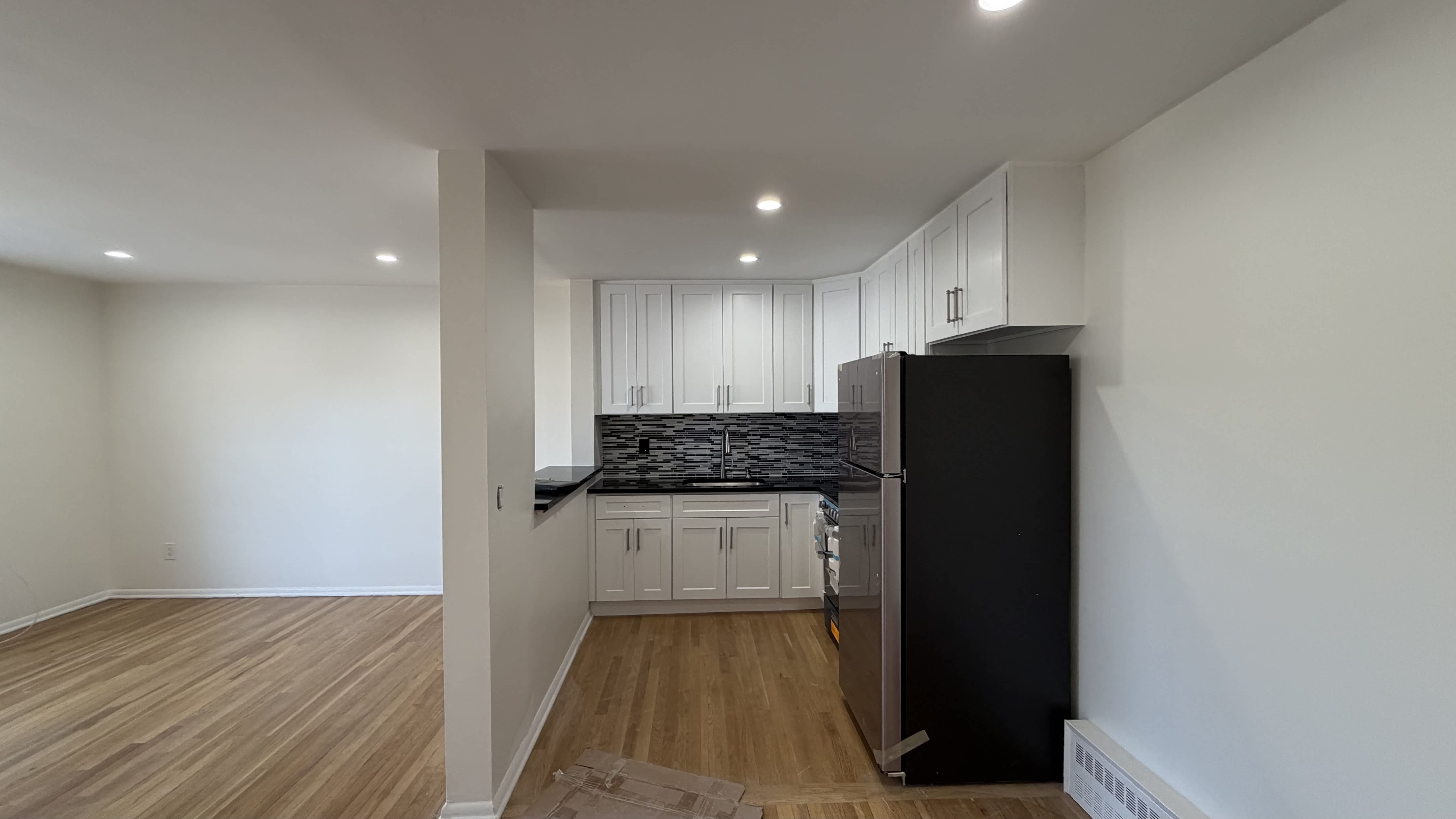 89 Uhland St – photo 1 of 5