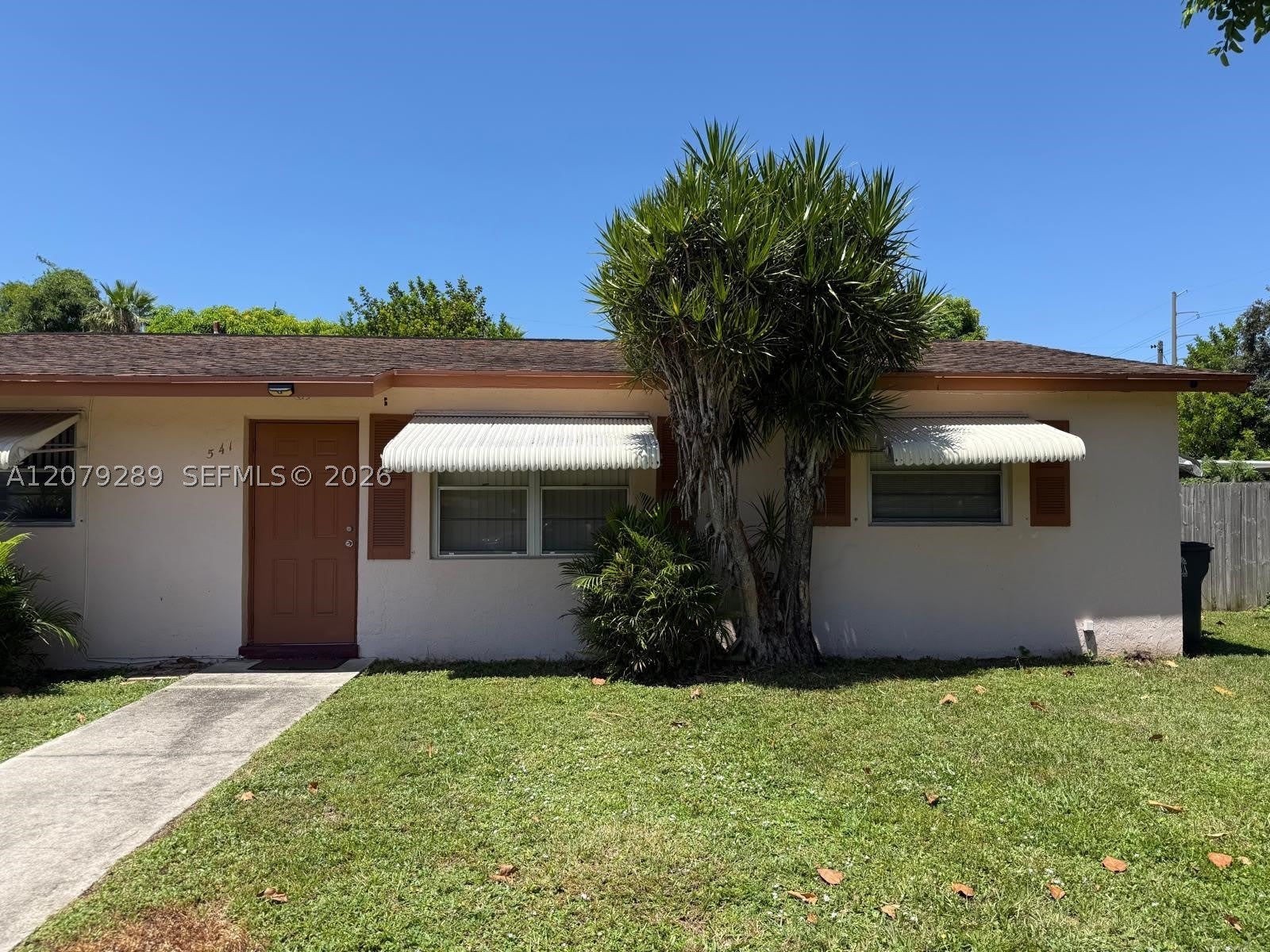 541 Mercury St – photo 1