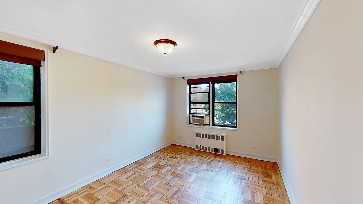35 Oliver St Apt 4E – photo 1