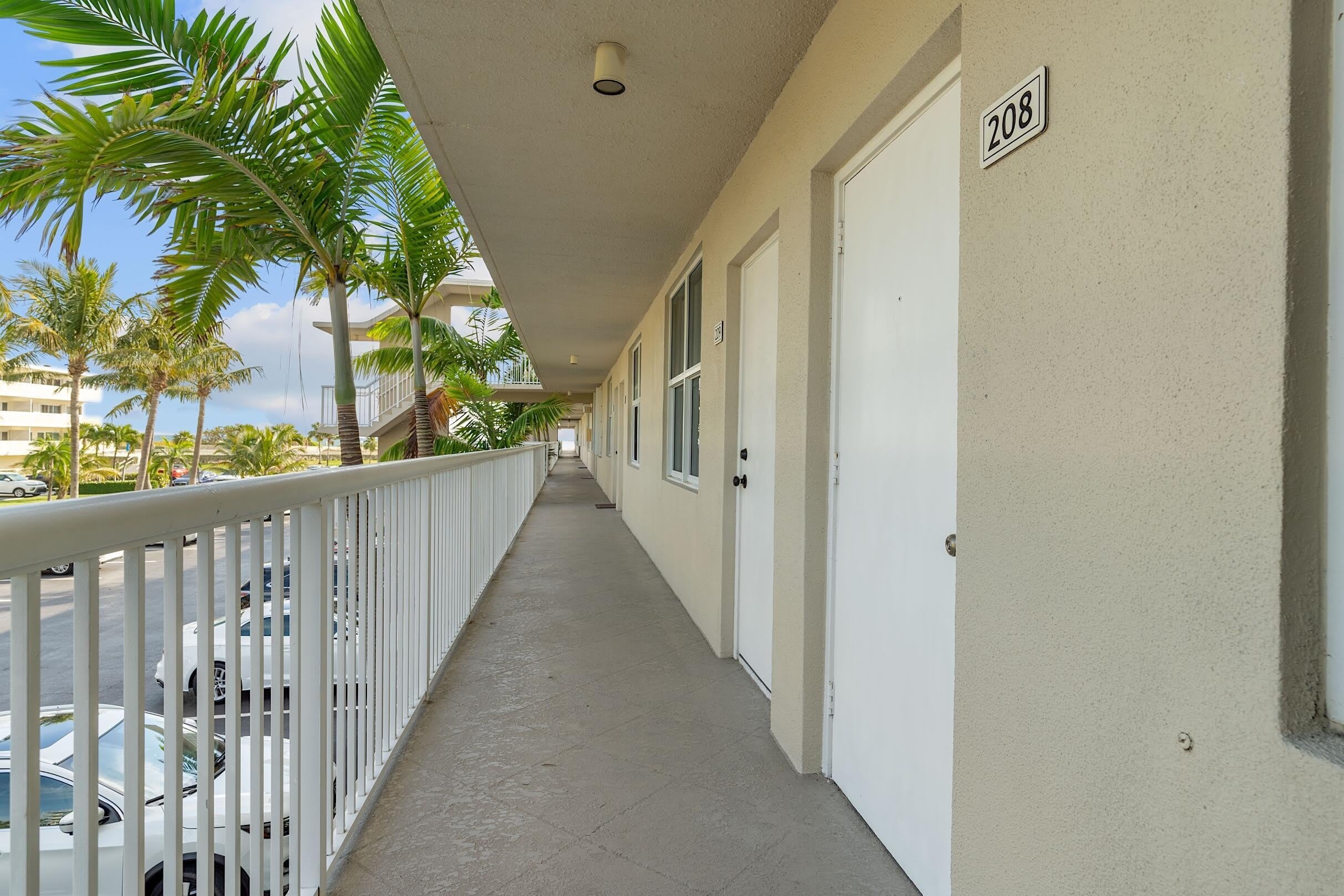 2565 S Ocean Boulevard – photo 1 of 20