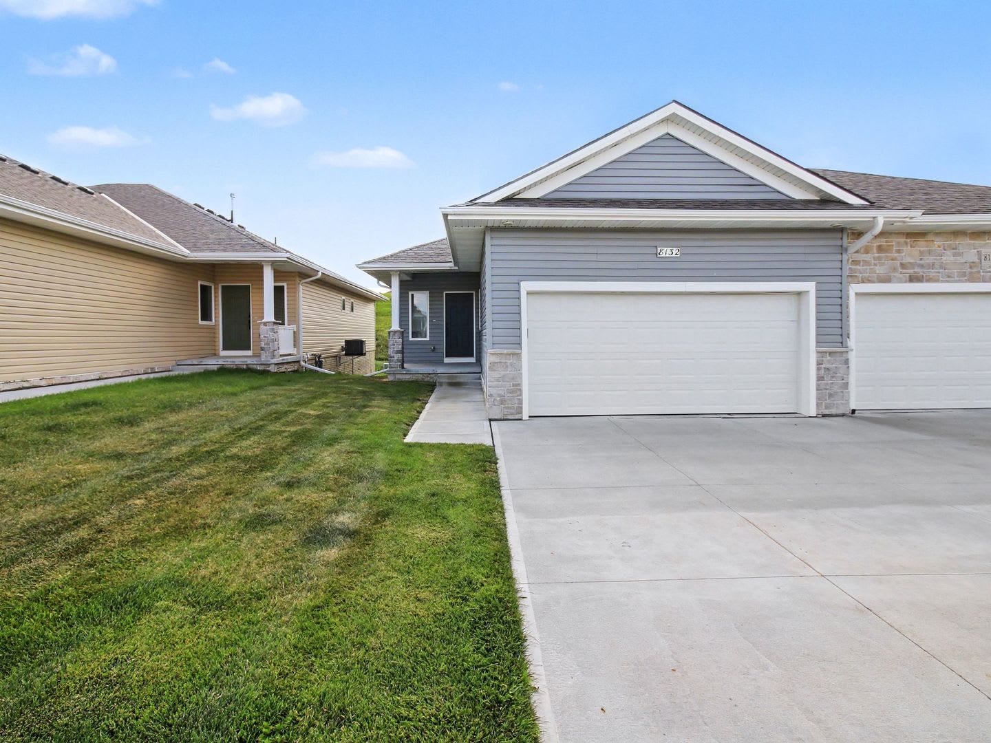 Gretna Lisiting! – photo 1 of 15