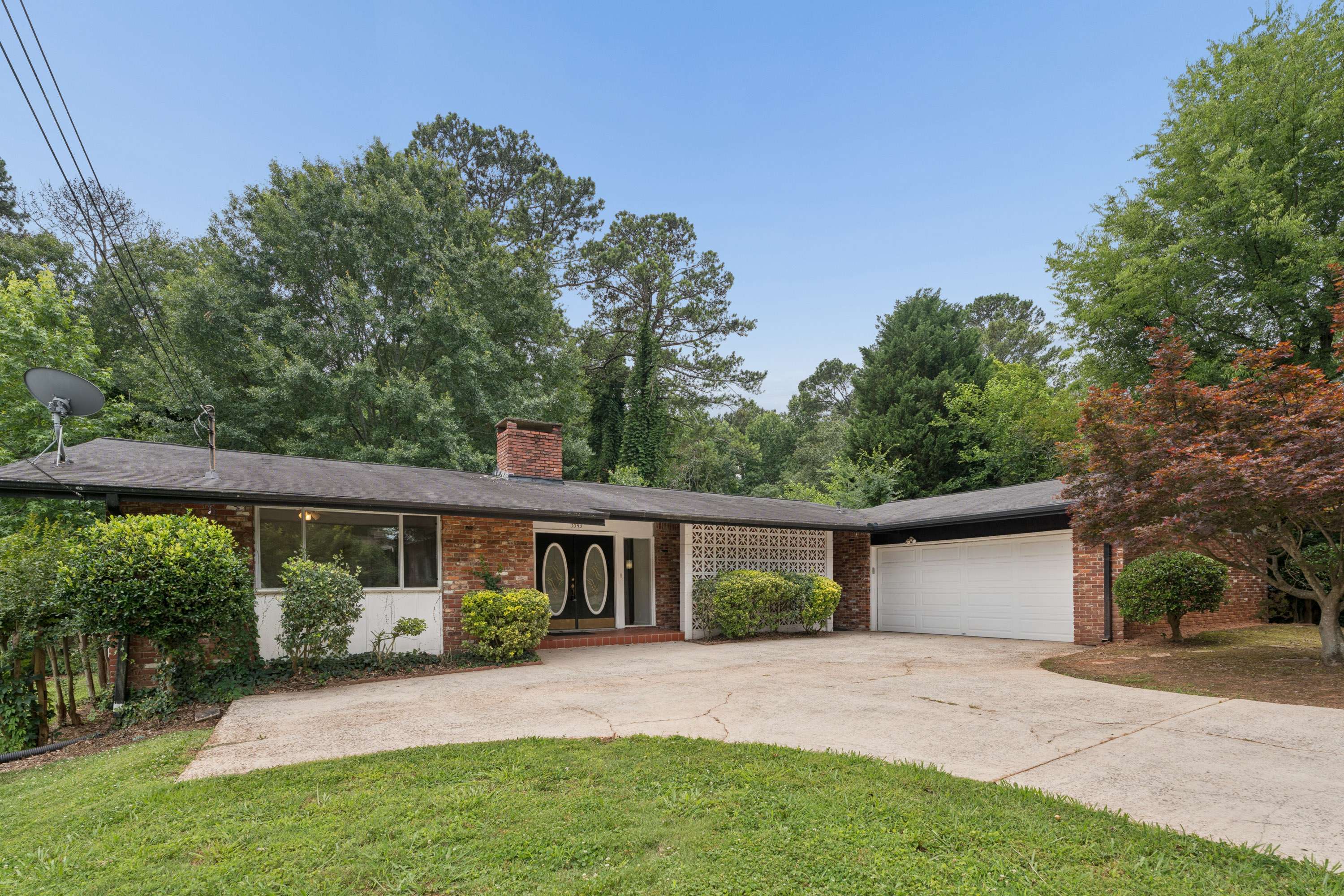 3543 Cloudland Dr – photo 1
