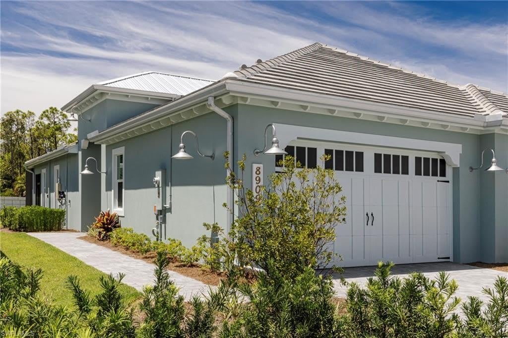 8909 Yucatan Ct – photo 1