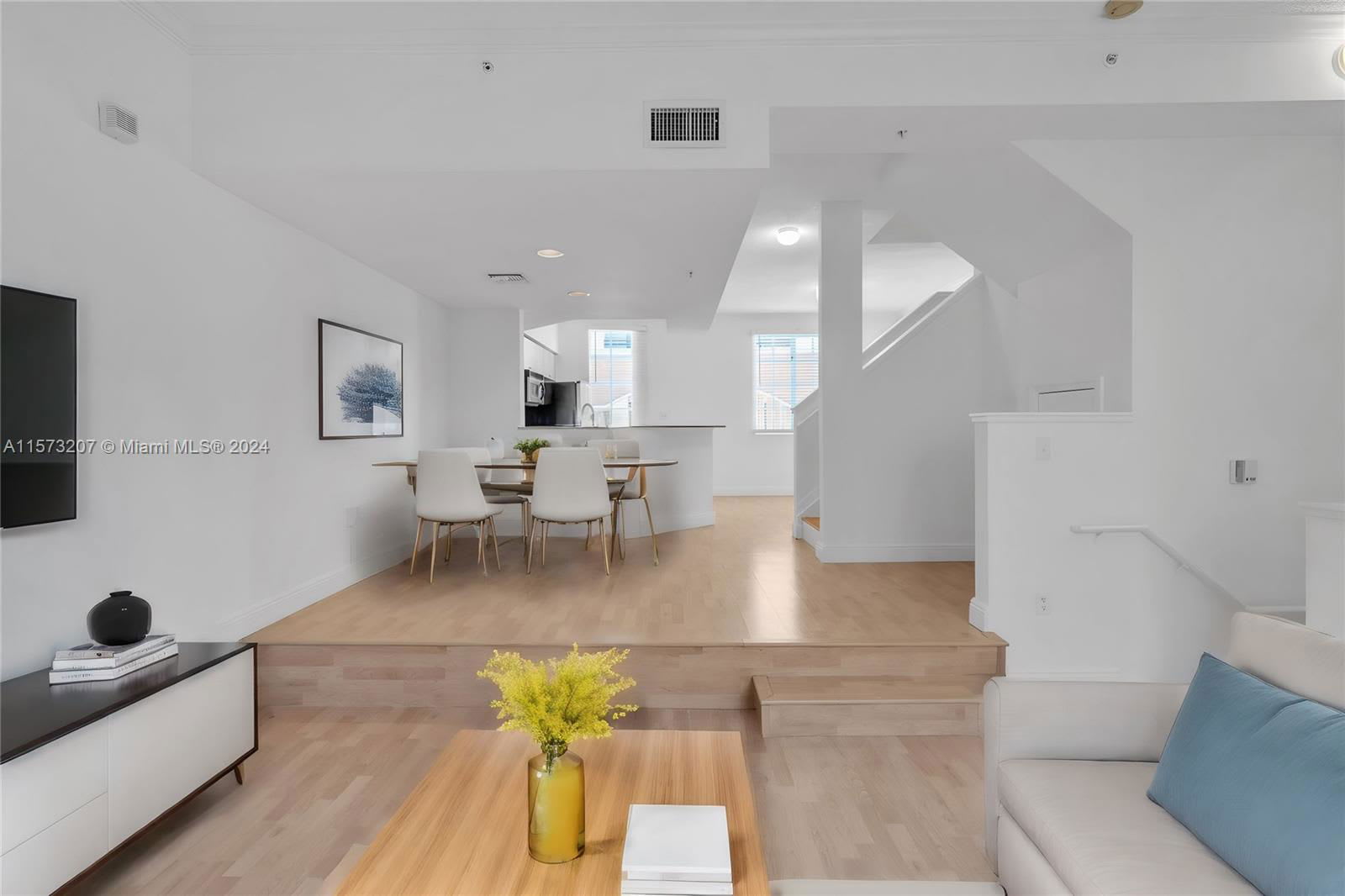 2921 Northeast 185th Street – photo 1