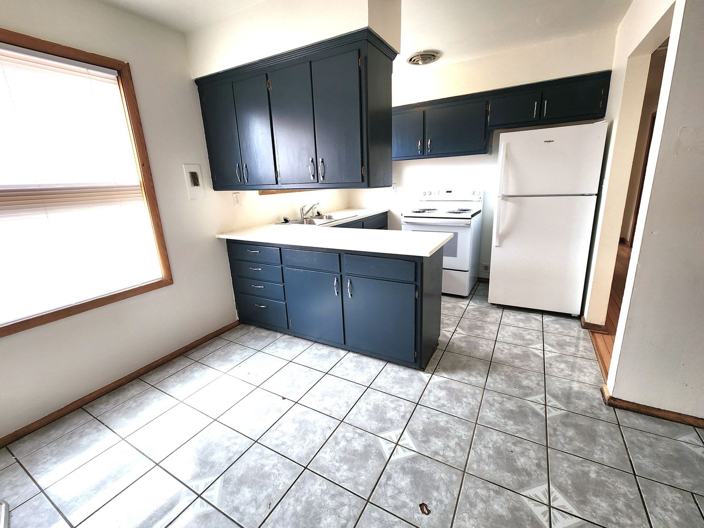 *Leasing only – photo 1