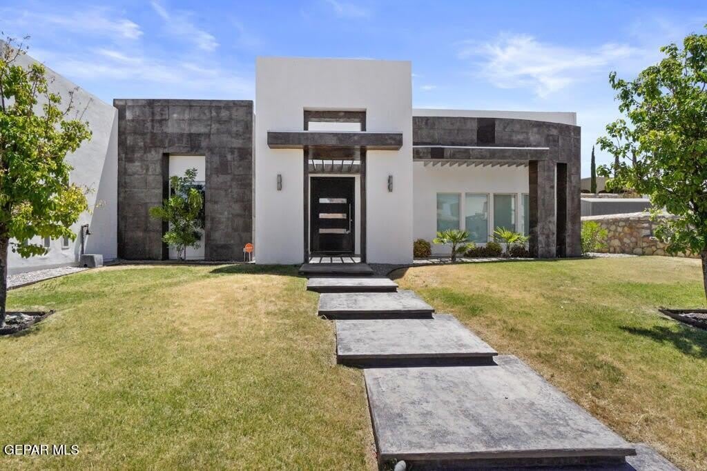 6324 VIA SERENA Drive – photo 1