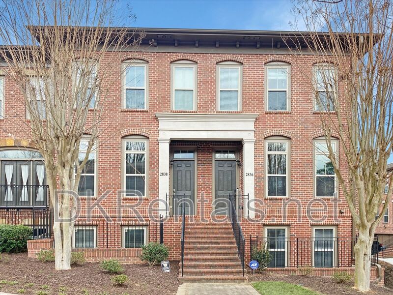 2838 Crescent Park Lane – photo 1