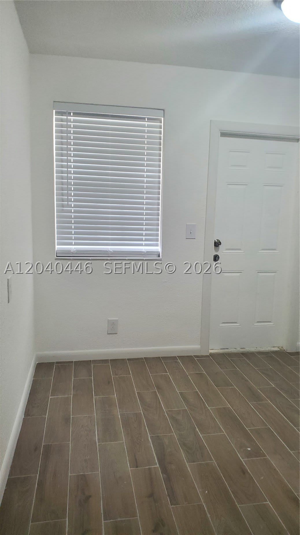 905 SW 4th Ter – photo 1