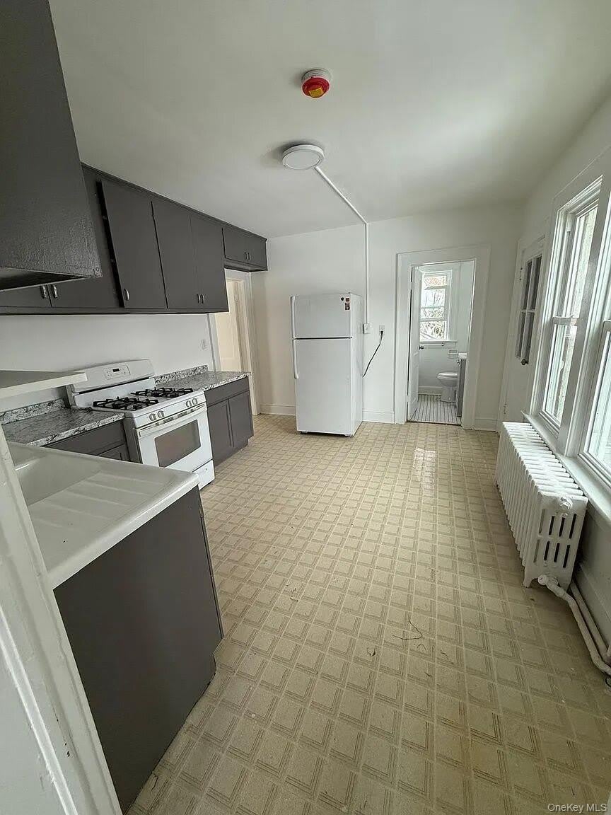13 Springside Avenue – photo 1 of 14