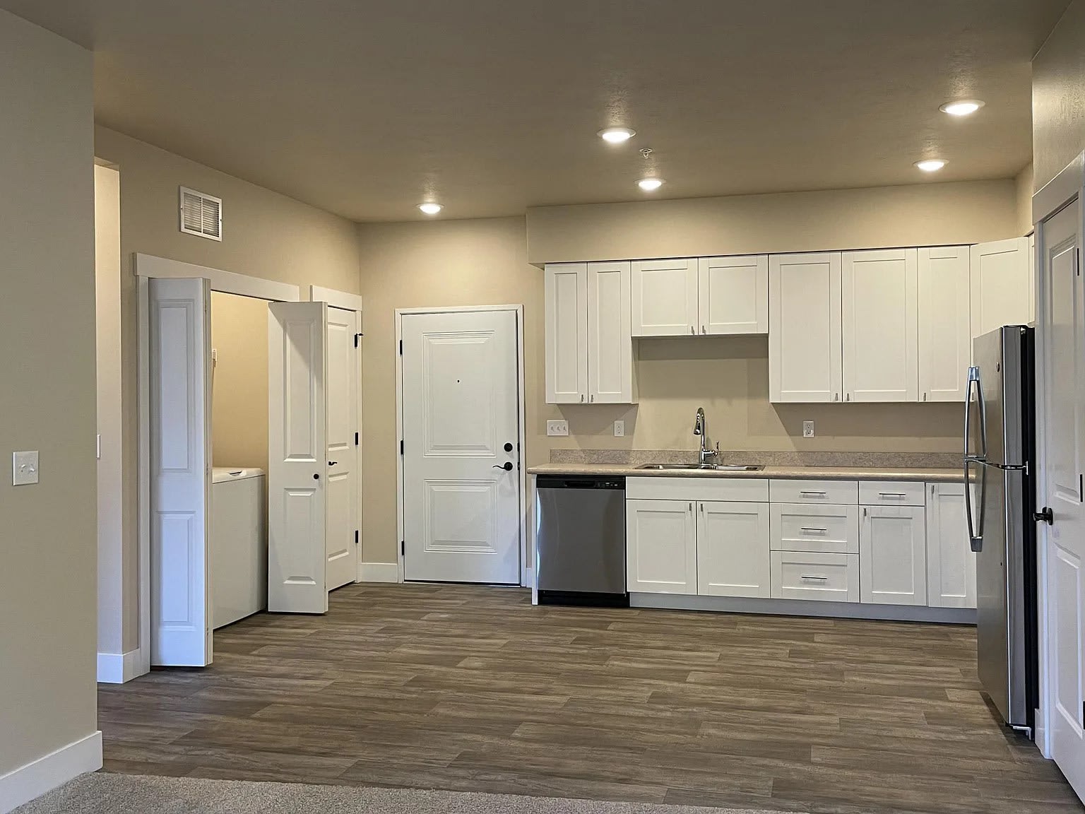 5384 Elyn Lp – photo 1