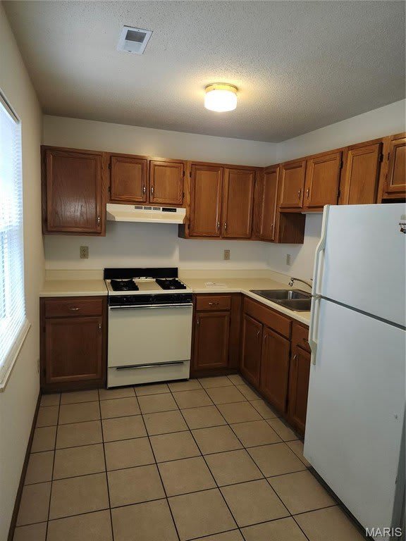 1649 Clawson Street – photo 1 of 5