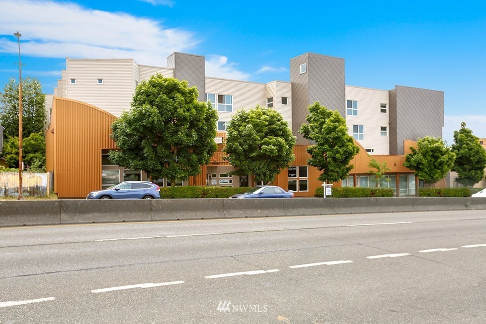 1Bd 1Ba Seattle Condo – photo 1