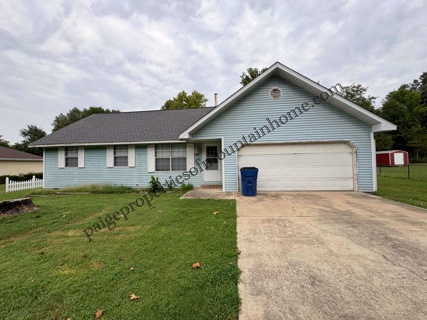 Bright &amp; Updated 2-Bedroom, 2 Bath Home with Garage &amp; Fenced Backyard – photo 1 of 23