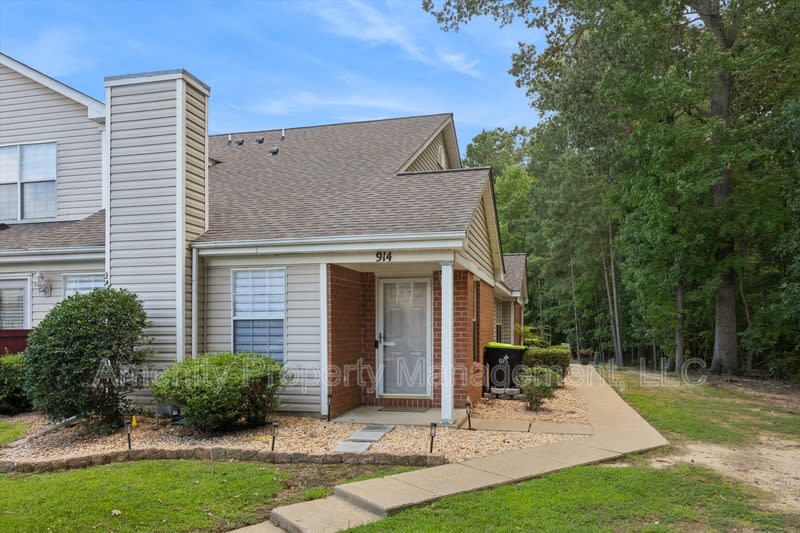 914 Pine Mill Court – photo 1