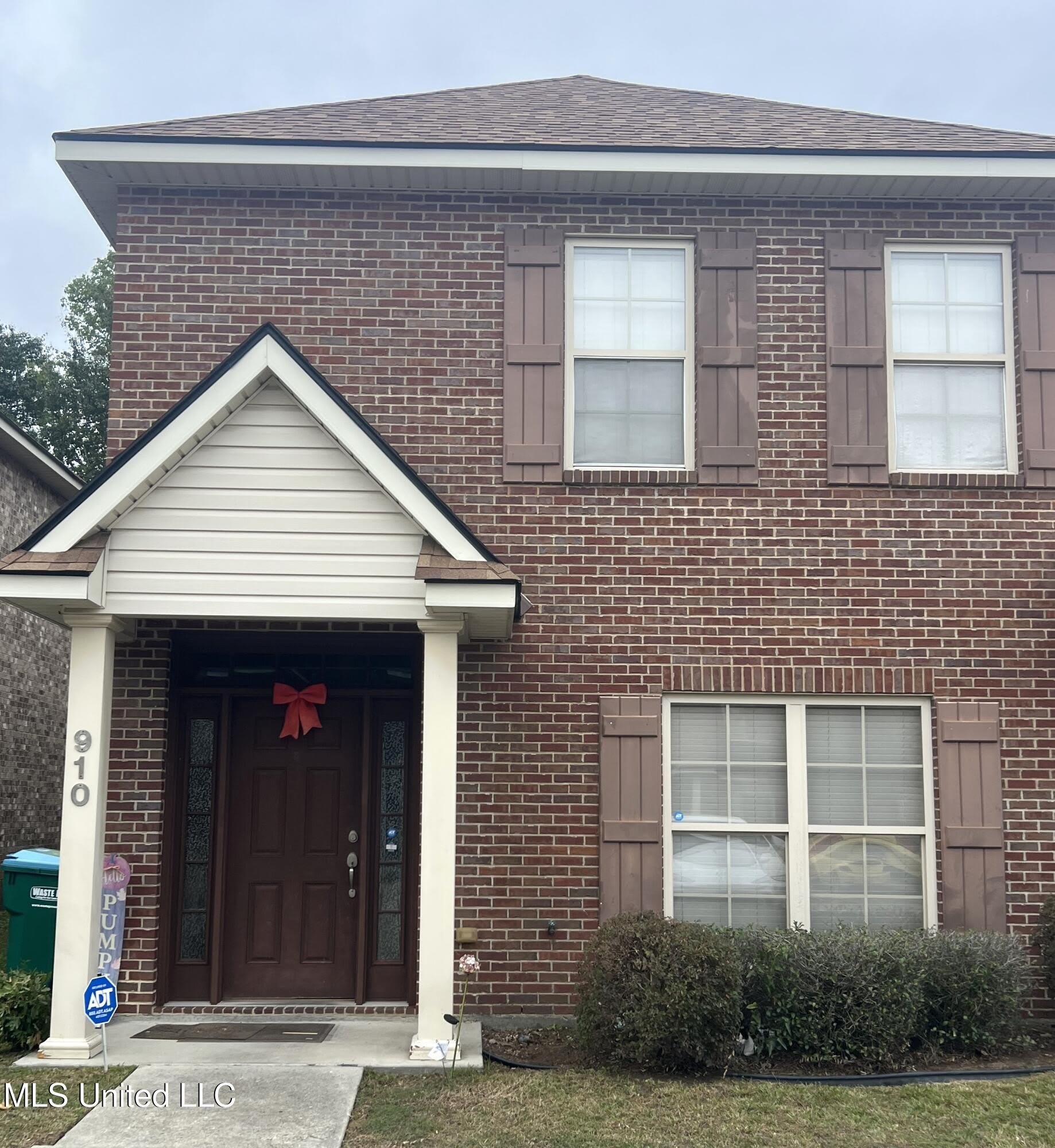 910 Jefferson Drive – photo 1