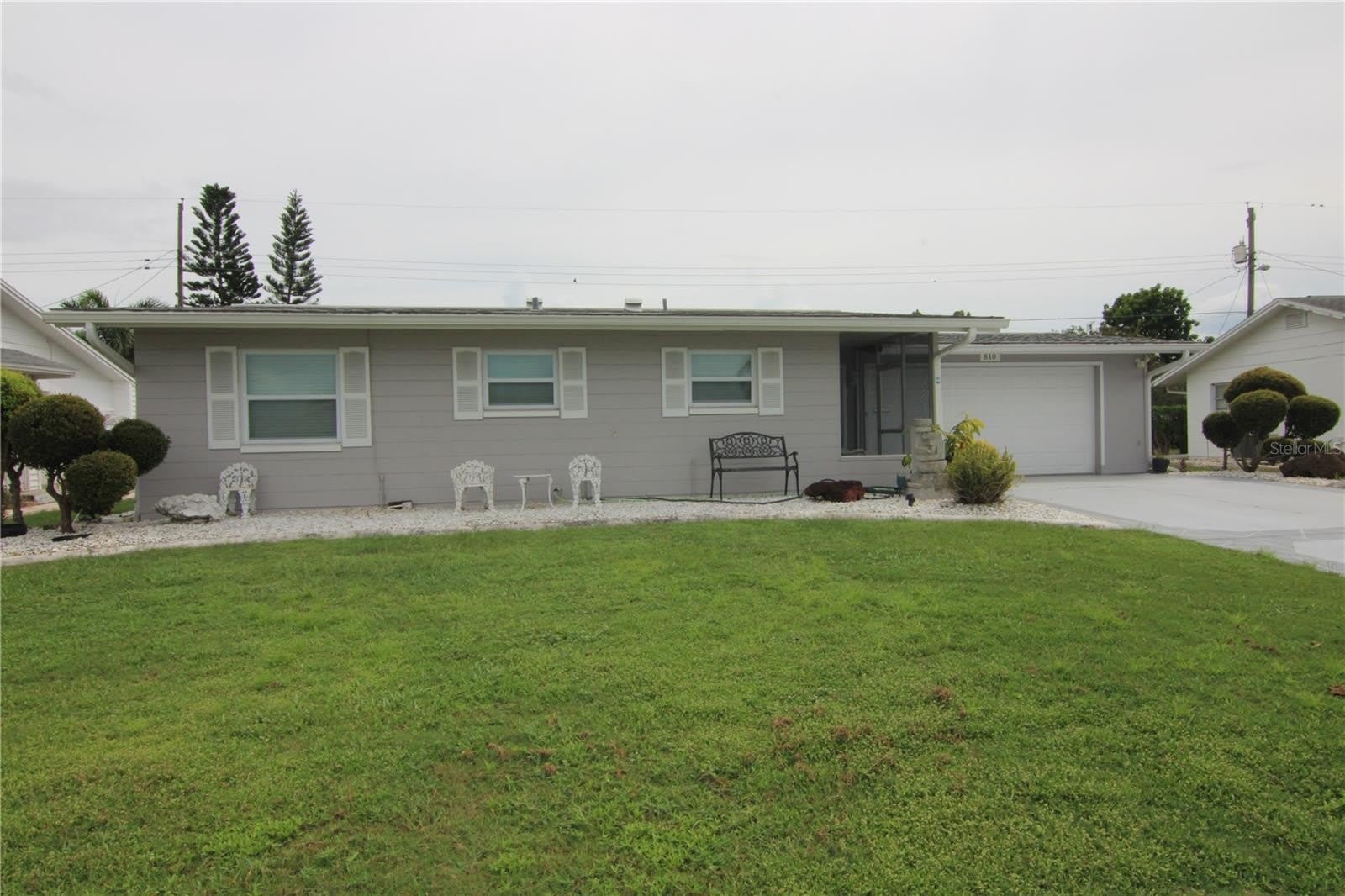 810 OAKMONT Avenue – photo 1