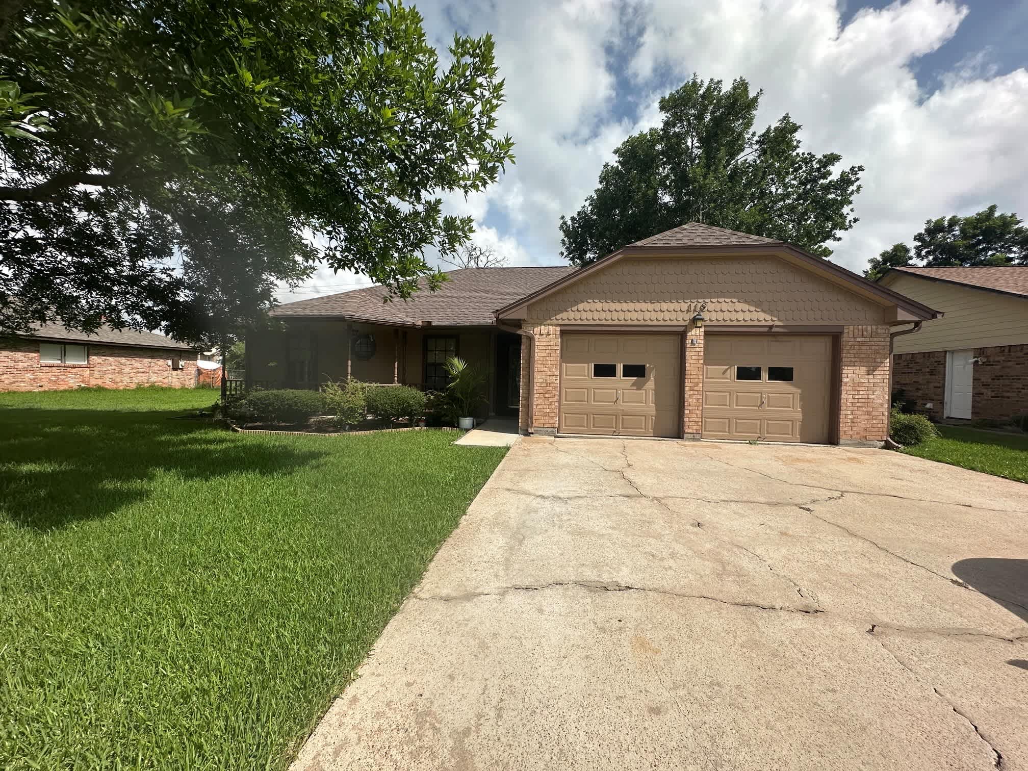 119 Basswood Street – photo 1 of 7