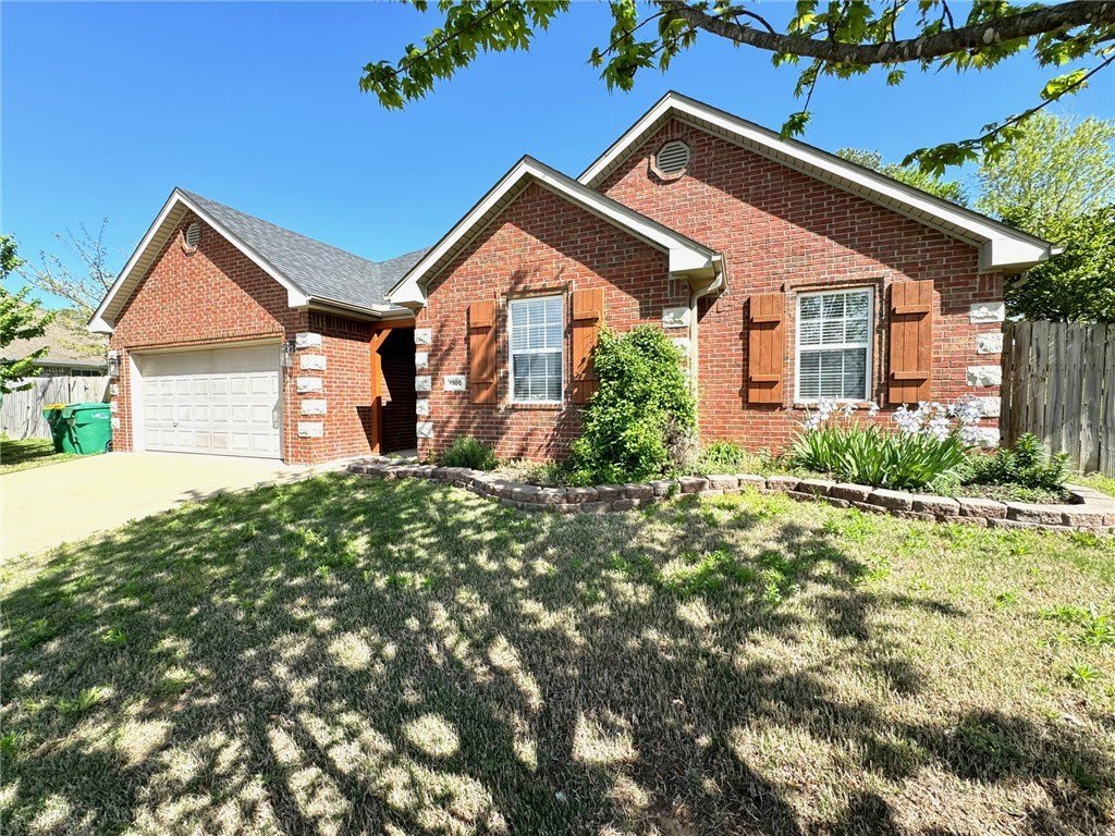 1300 Yorkshire Drive – photo 1 of 16