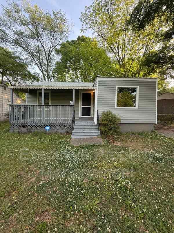 63 Wilkes Circle